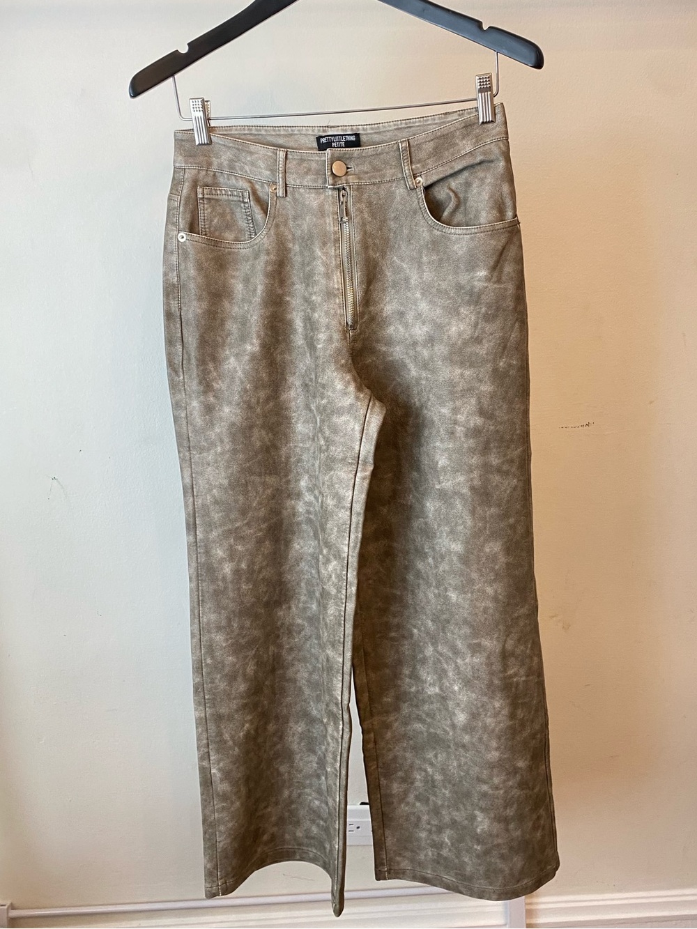 PrettyLittleThing Washed Gray Wide Leg Jeans